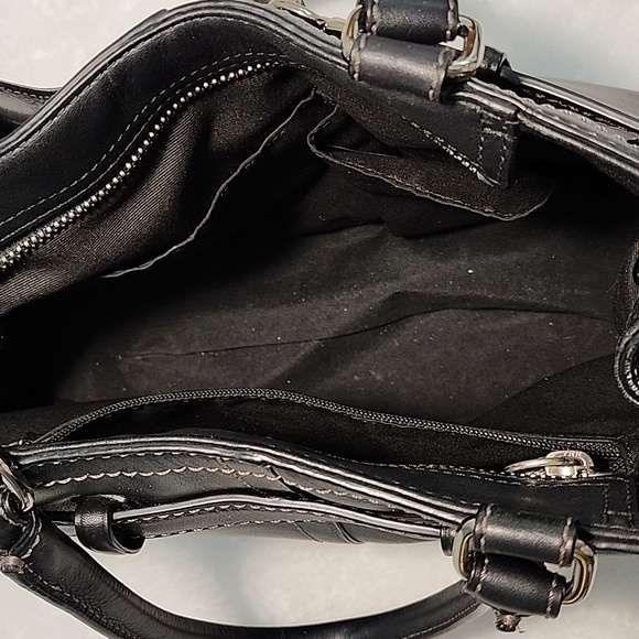 COACH Y2K HAMPTON Smooth LEATHER SHOULDER BAG HANDBAG Style N. F11199 - Picture 16 of 16